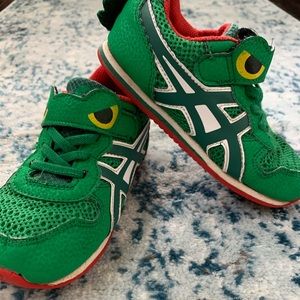 Alligator/dinosaur ASICS